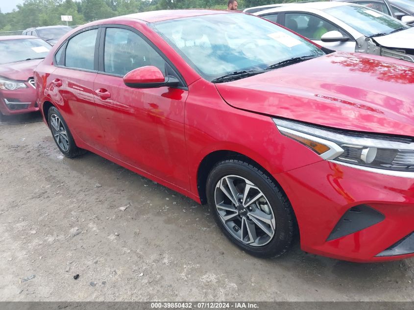 2023 Kia Forte Lxs VIN: 3KPF24AD2PE611811 Lot: 39850432