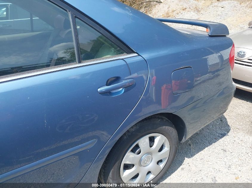 2004 Toyota Camry Le VIN: 4T1BE32K54U877703 Lot: 39850479