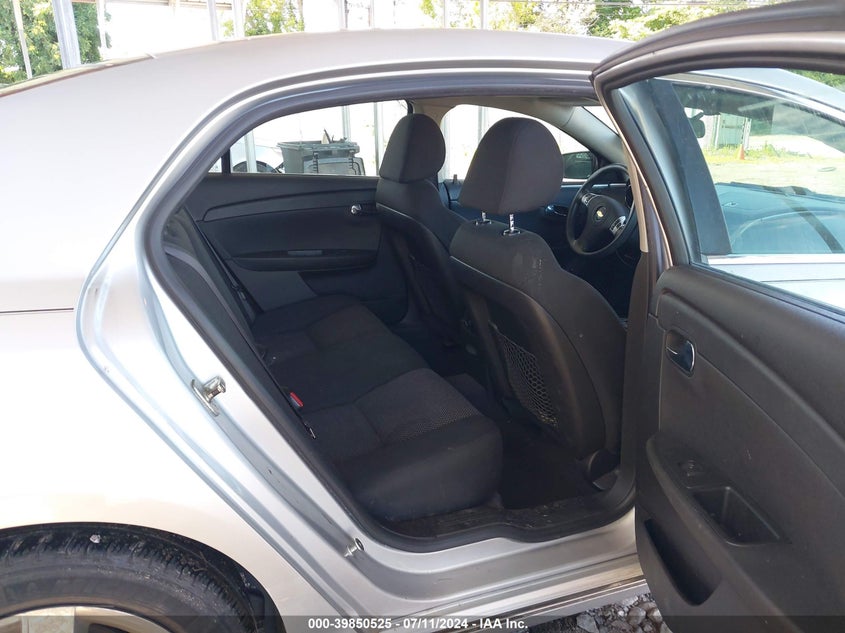 1G1ZC5EB0AF176186 2010 Chevrolet Malibu Lt