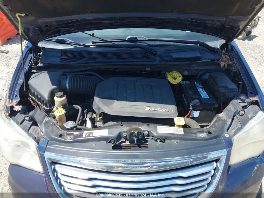 2015 Chrysler Town & Country Touring-L VIN: 2C4RC1CG6FR519940 Lot: 39850532