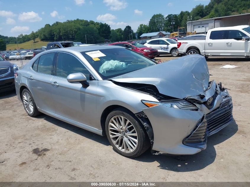 4T1B11HK0JU094131 2018 TOYOTA CAMRY - Image 1