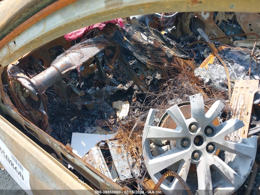 2013 Chevrolet Malibu 2Lt VIN: 1G11E5SA7DF136730 Lot: 39850860