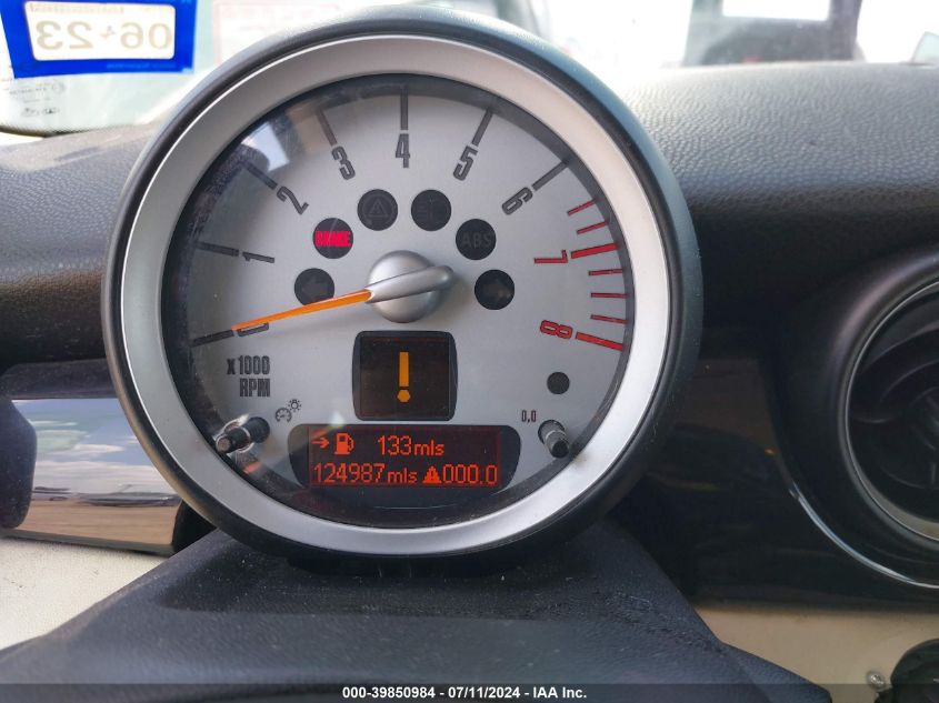 2007 Mini Cooper S VIN: WMWMF73517TT85736 Lot: 39850984