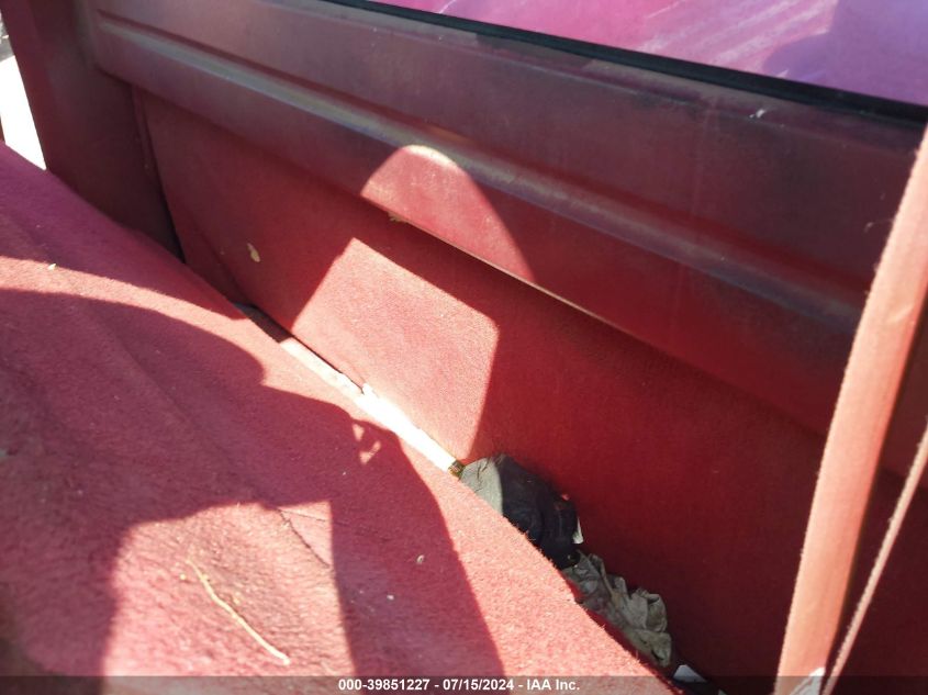 1993 Chevrolet Gmt-400 C1500 VIN: 1GCDC14K8PZ154469 Lot: 39851227