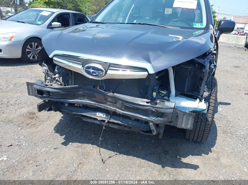 2016 Subaru Forester 2.5I Premium VIN: JF2SJAFC2GH557857 Lot: 39851296