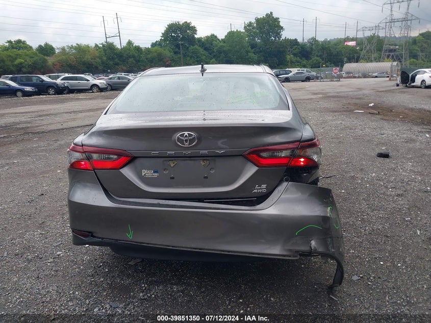 VIN 4T1C11BK4MU026674 2021 TOYOTA CAMRY LE AWD