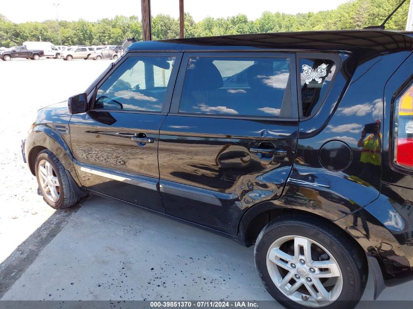 2011 Kia Soul + VIN: KNDJT2A2XB7297764 Lot: 39851370