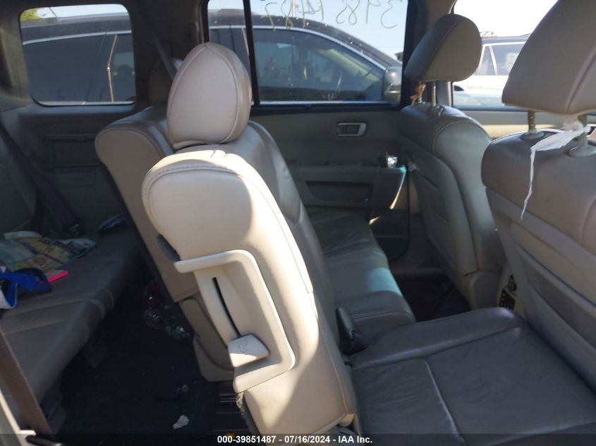 2011 Honda Pilot Touring VIN: 5FNYF4H99BB061282 Lot: 39851487