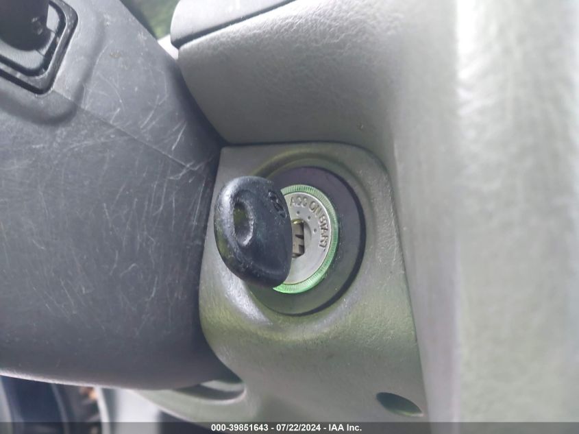 2004 Hyundai Santa Fe Gls VIN: KM8SC73D94U575389 Lot: 39851643