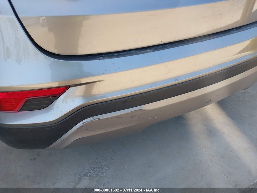 2017 Hyundai Santa Fe Sport 2.4L VIN: 5NMZUDLB9HH050665 Lot: 39851692