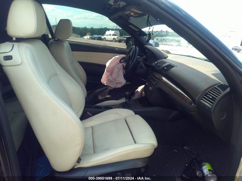 2011 BMW 135I VIN: WBAUN7C59BVM24525 Lot: 39851699