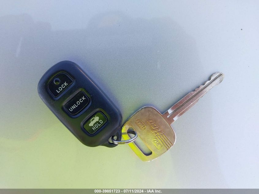 2004 Toyota Camry Le VIN: 4T1BE32K14U299129 Lot: 39851723