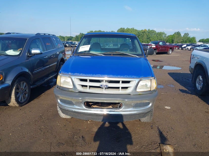 1998 Ford F-250 Lariat/Standard/Xl/Xlt VIN: 1FTPF28Z7WKB20824 Lot: 39851733