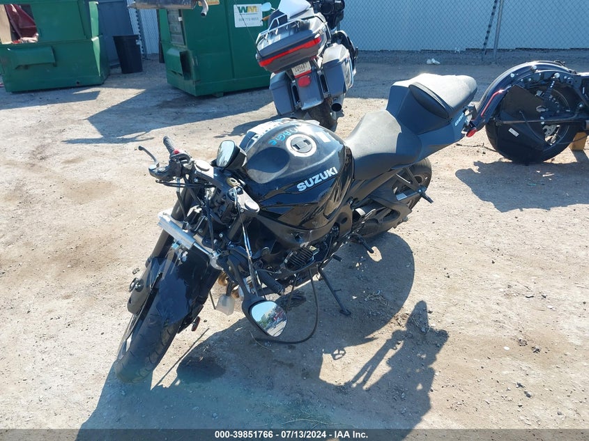 2024 SUZUKI GSX-R600 599 CC(VIN: JS1GN7FA5R7100652