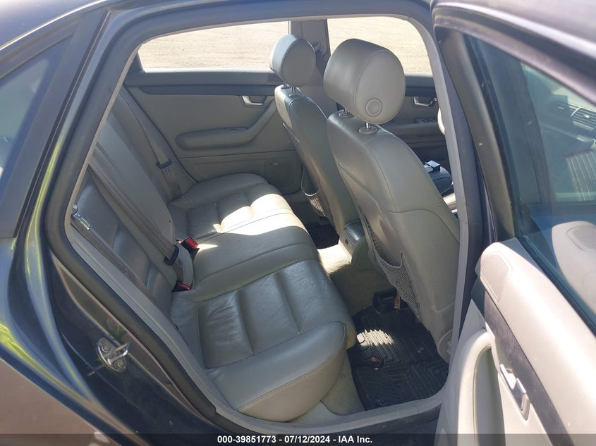 2004 Audi A4 1.8T VIN: WAULC68E54A037792 Lot: 39851773