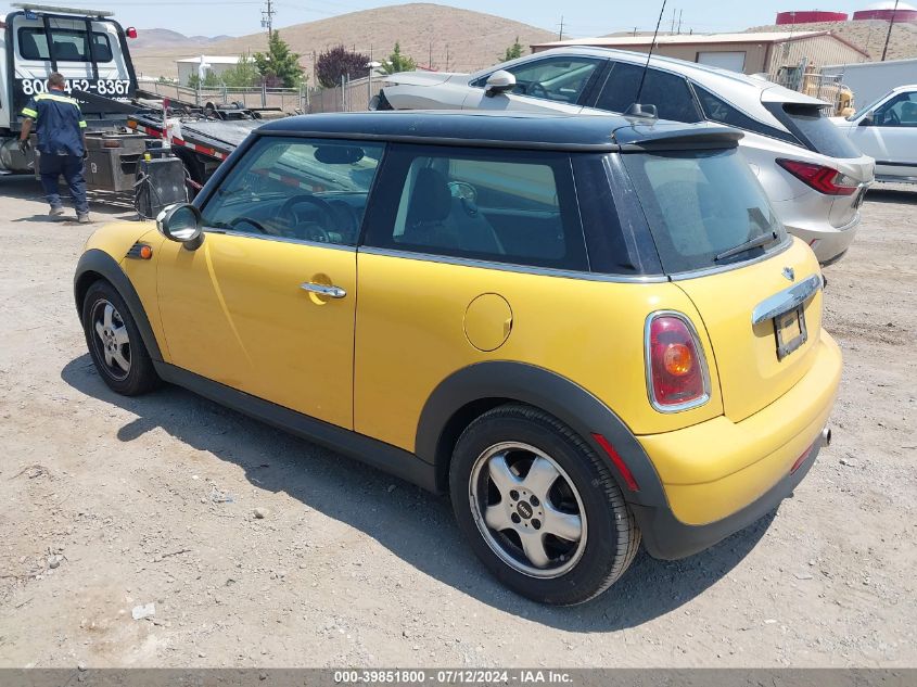 2009 Mini Cooper VIN: WMWMF33589TU75011 Lot: 39851800