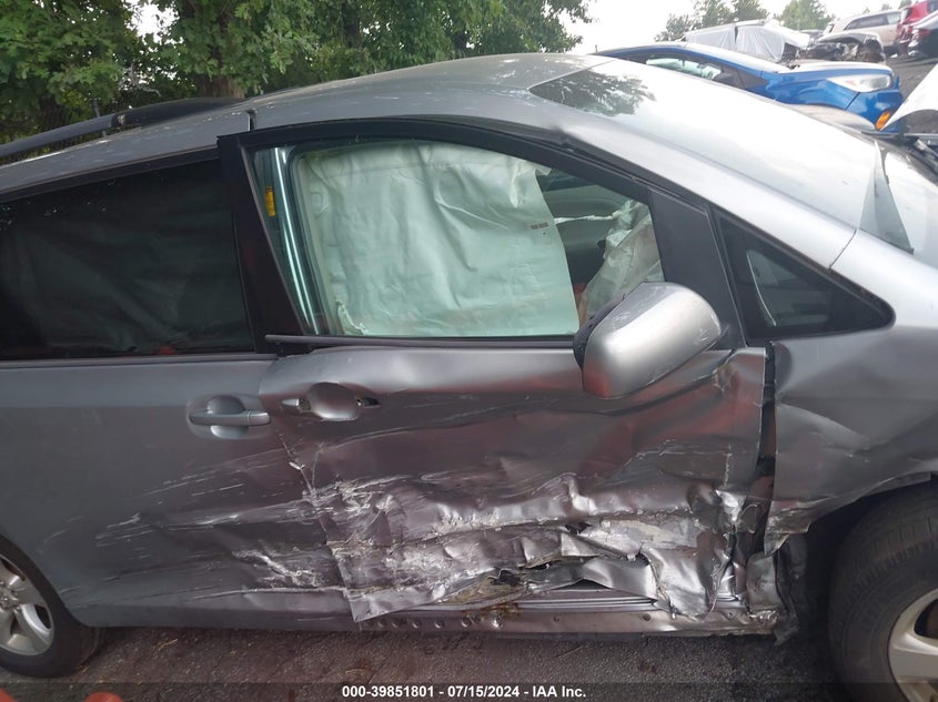 2013 Toyota Sienna Le V6 8 Passenger VIN: 5TDKK3DCXDS334404 Lot: 39851801