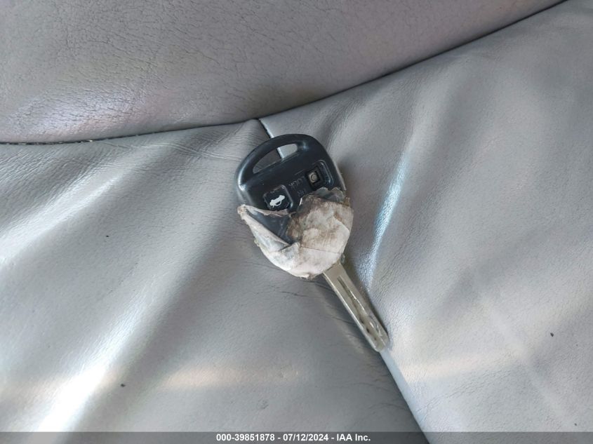 2003 Lexus Es 300 VIN: JTHBF30G736008005 Lot: 39851878