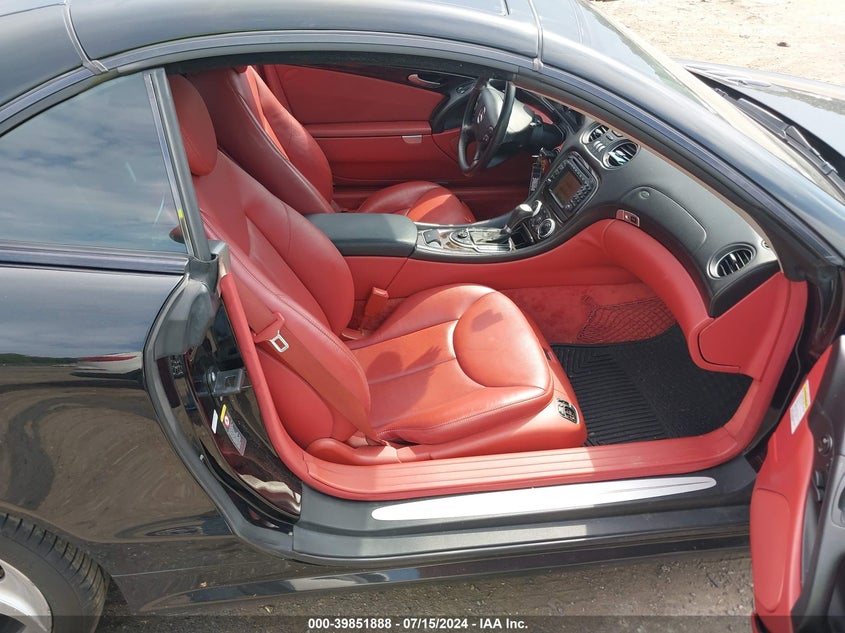 2004 Mercedes-Benz Sl 500 VIN: WDBSK75F84F080965 Lot: 39851888