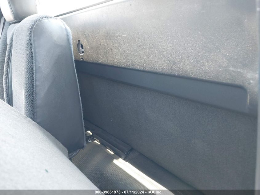 2006 GMC Sierra 2500Hd Work Truck VIN: 1GDHC24UX6E202130 Lot: 39851973