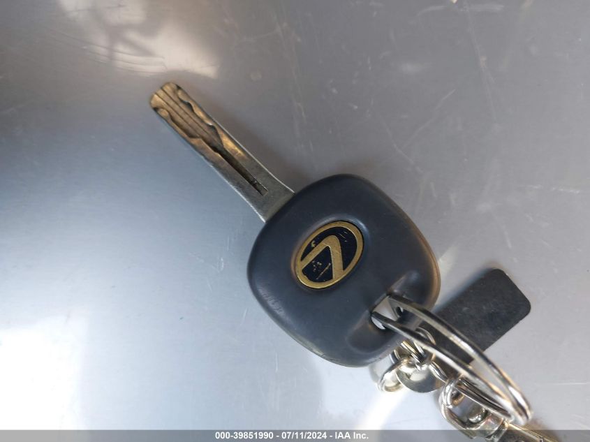 2004 Lexus Is 300 VIN: JTHBD192240093468 Lot: 39851990