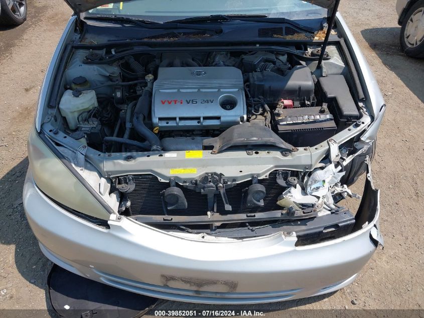 2004 Toyota Camry Le V6 VIN: 4T1BF32K44U581875 Lot: 39852051