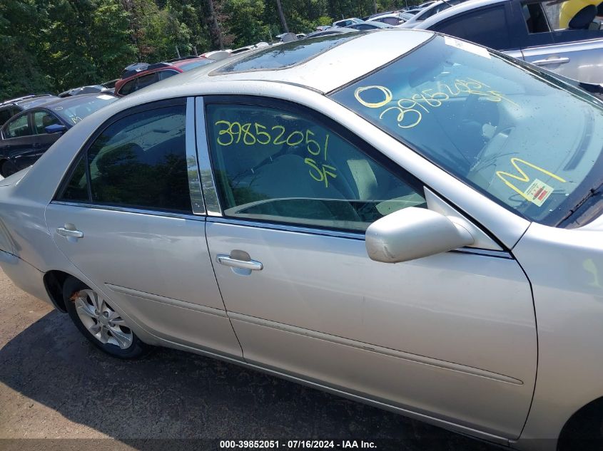 2004 Toyota Camry Le V6 VIN: 4T1BF32K44U581875 Lot: 39852051