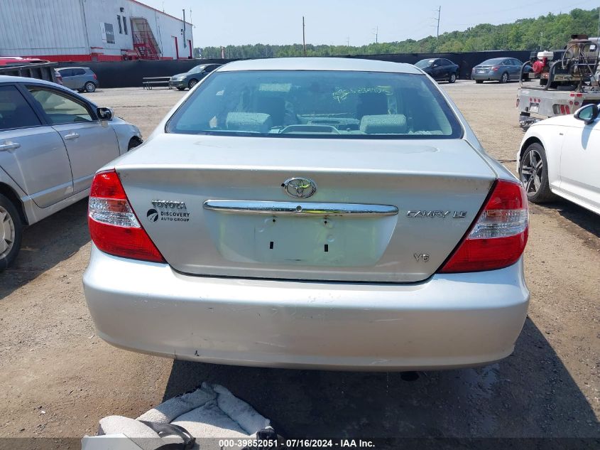 2004 Toyota Camry Le V6 VIN: 4T1BF32K44U581875 Lot: 39852051