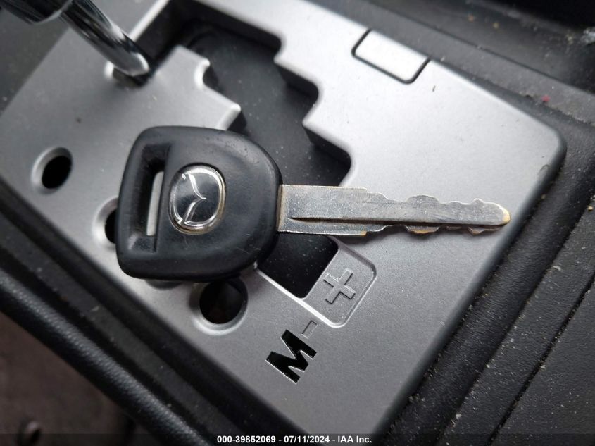 2005 Mazda Mazda3 S VIN: JM1BK323751256424 Lot: 39852069