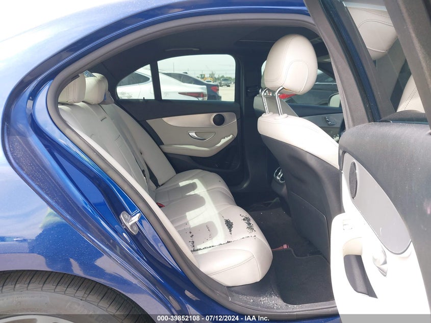 VIN 55SWF4JBXJU244269 2018 MERCEDES-BENZ C 300