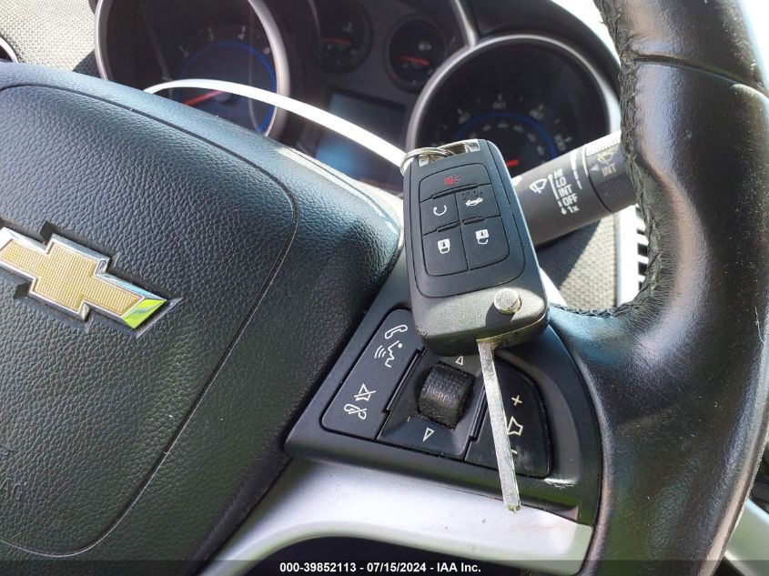 2015 Chevrolet Cruze 2Lt Auto VIN: 1G1PE5SB4F7180555 Lot: 39852113