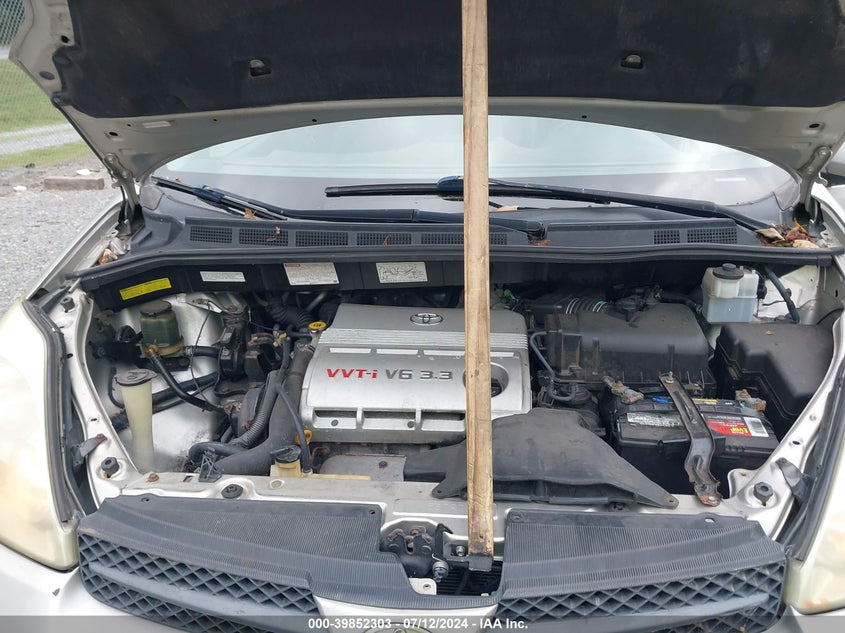 2004 Toyota Sienna Xle VIN: 5TDBA22C04S018932 Lot: 39852303