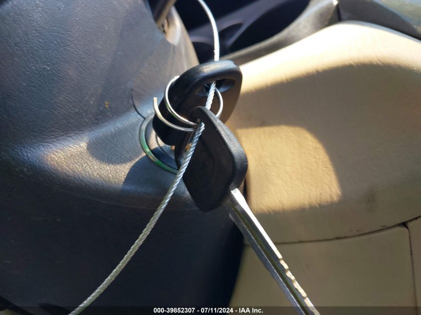 2001 Toyota Highlander V6 VIN: JTEGF21A810008683 Lot: 39852307