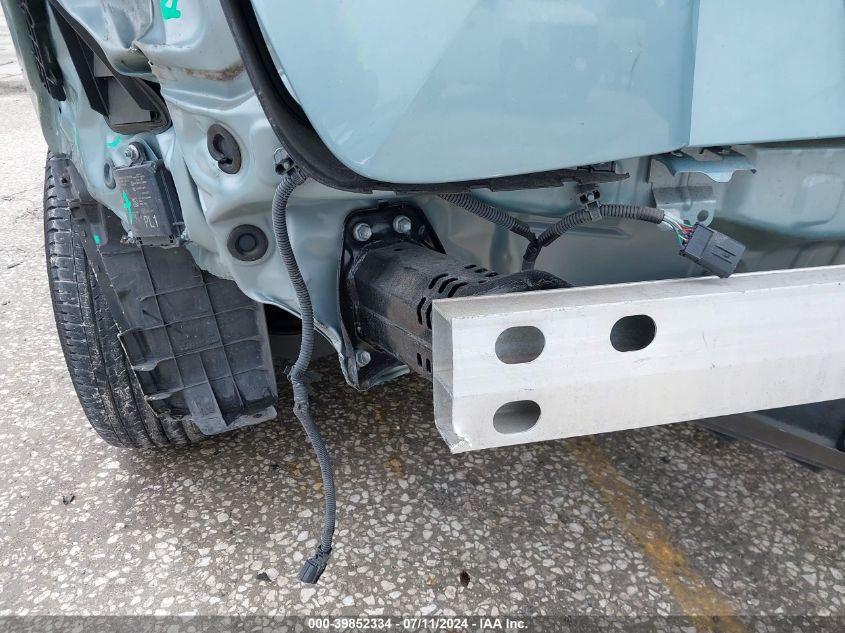 2020 Toyota Prius Xle VIN: JTDKARFU4L3117023 Lot: 39852334