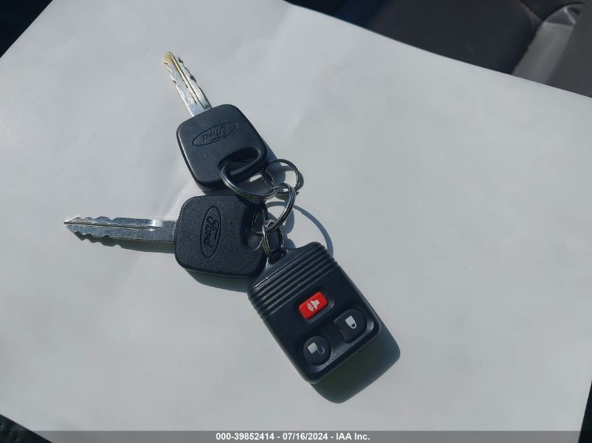 2001 Ford Escape Xlt VIN: 1FMYU041X1KB05785 Lot: 39852414