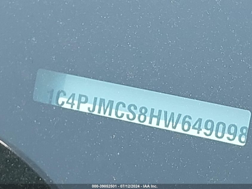 2017 Jeep Cherokee Latitude 4X4 VIN: 1C4PJMCS8HW649098 Lot: 39852501