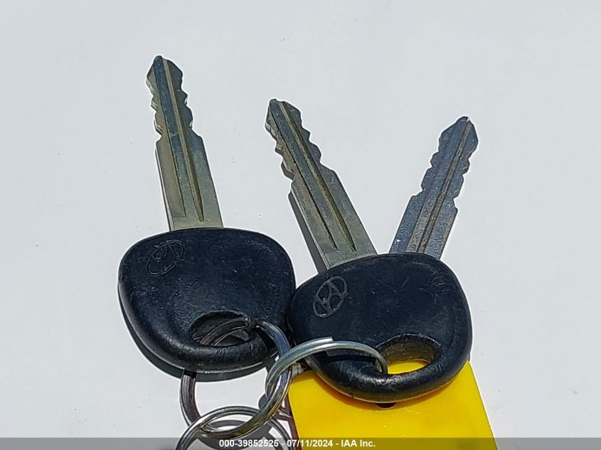 2005 Hyundai Tucson Gls/Lx VIN: KM8JN72D55U137820 Lot: 39852525