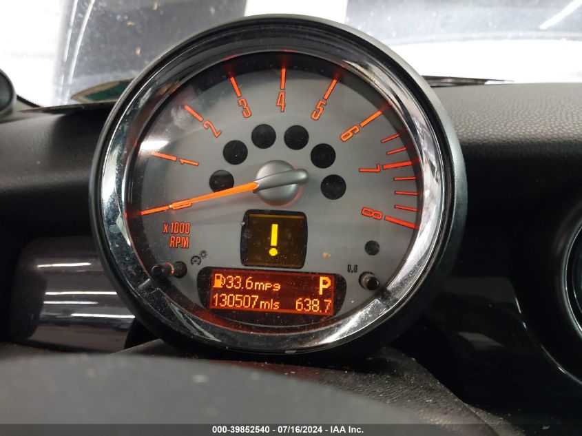 2008 Mini Cooper VIN: WMWMF33508TT61759 Lot: 39852540