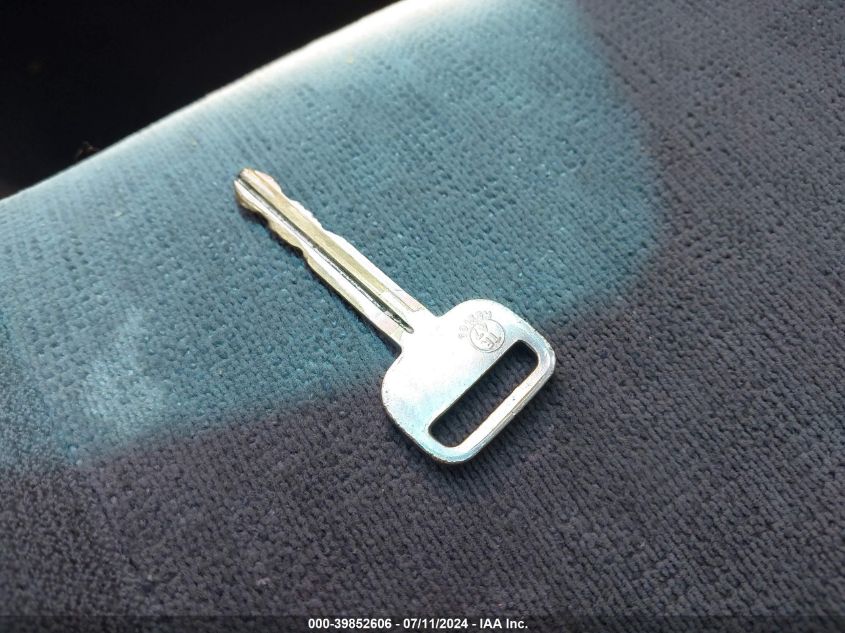 2003 Toyota Corolla Ce VIN: 2T1BR32E73C023620 Lot: 39852606