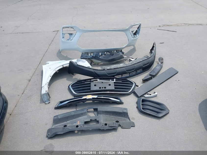 VIN 3GNCJKSB7JL263103 2018 CHEVROLET TRAX LS
