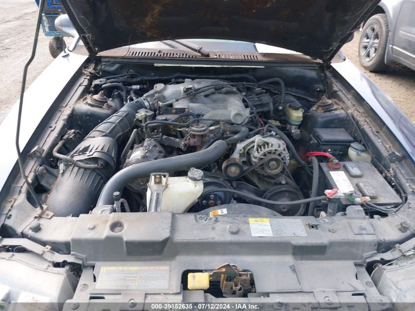 2001 Ford Mustang VIN: 1FAFP40421F104638 Lot: 39852635