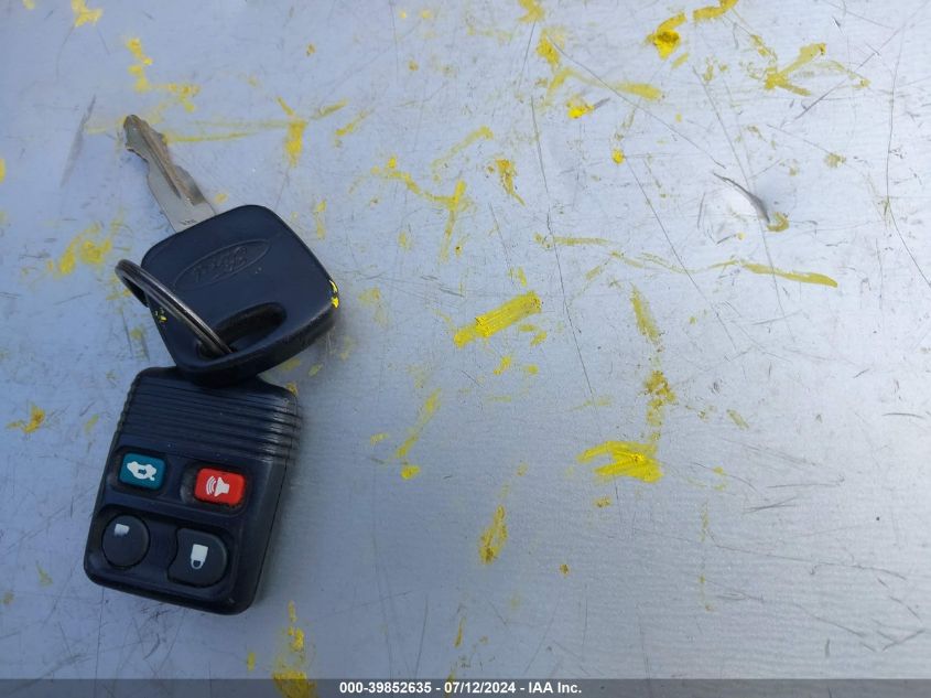 2001 Ford Mustang VIN: 1FAFP40421F104638 Lot: 39852635