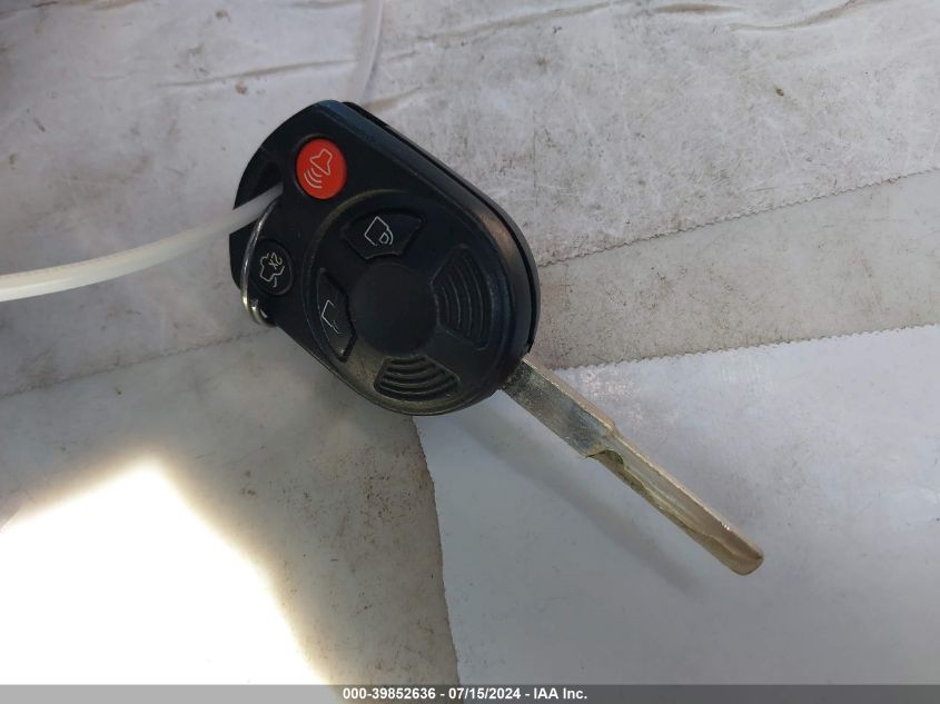 2015 Ford C-Max Hybrid Se VIN: 1FADP5AU8FL118998 Lot: 39852636