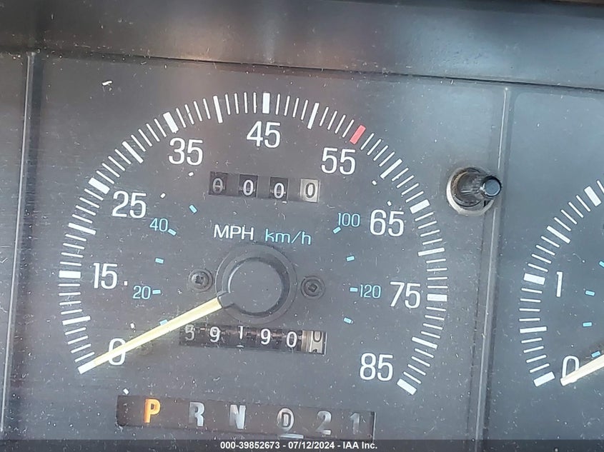 1990 Ford F250 VIN: 1FTHF25G6LPA67118 Lot: 39852673