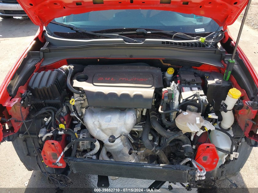 2015 Jeep Renegade Sport VIN: ZACCJBAT6FPC20325 Lot: 39852710