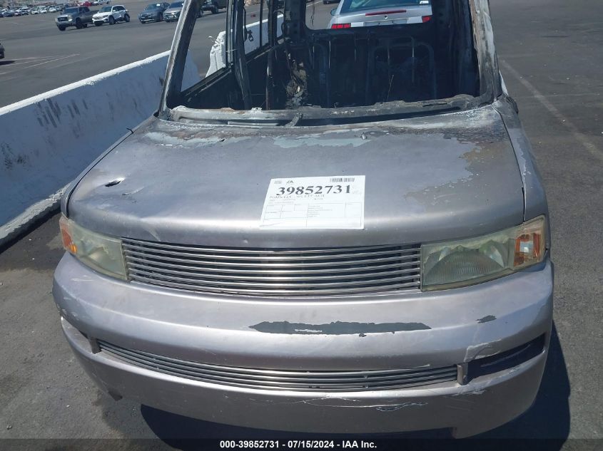 2005 Scion Xb VIN: JTLKT334354019470 Lot: 39852731