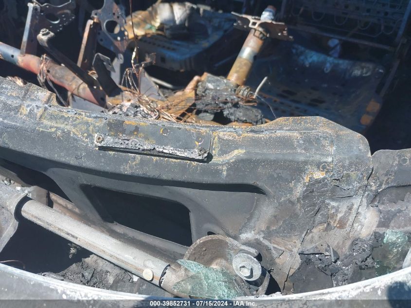 2005 Scion Xb VIN: JTLKT334354019470 Lot: 39852731