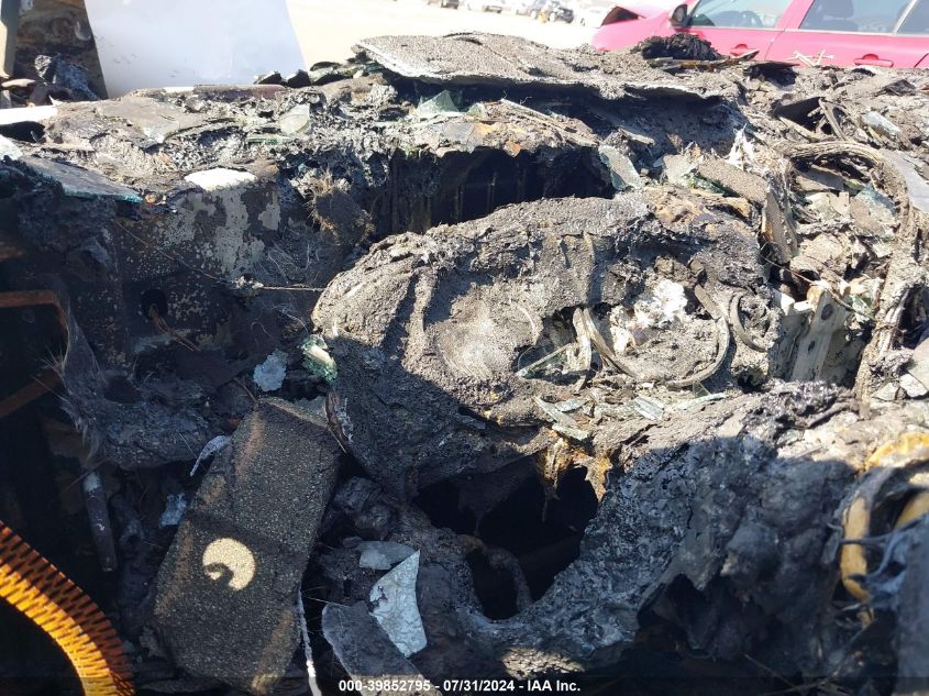 2005 Cadillac Cts-V VIN: 1G6DN56S050176811 Lot: 39852795