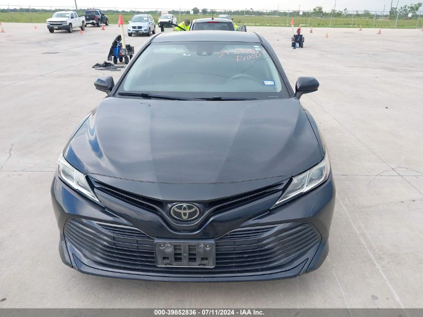 2019 Toyota Camry Le VIN: 4T1B11HK4KU821823 Lot: 39852836