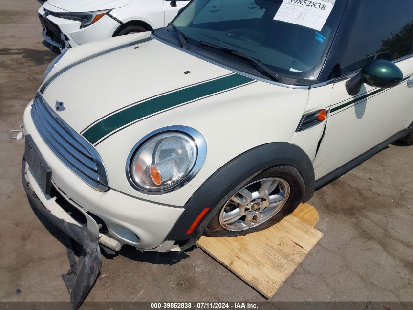 2013 Mini Clubman Cooper VIN: WMWZF3C53DT489672 Lot: 39852838